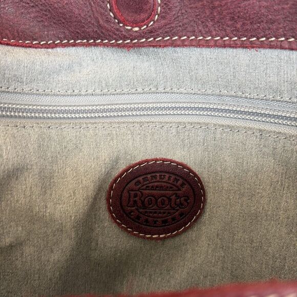 Roots Leather Extra Large Hobo Bucket Shoulder Crossbody Bag Made in Canada - Picture 13 of 14